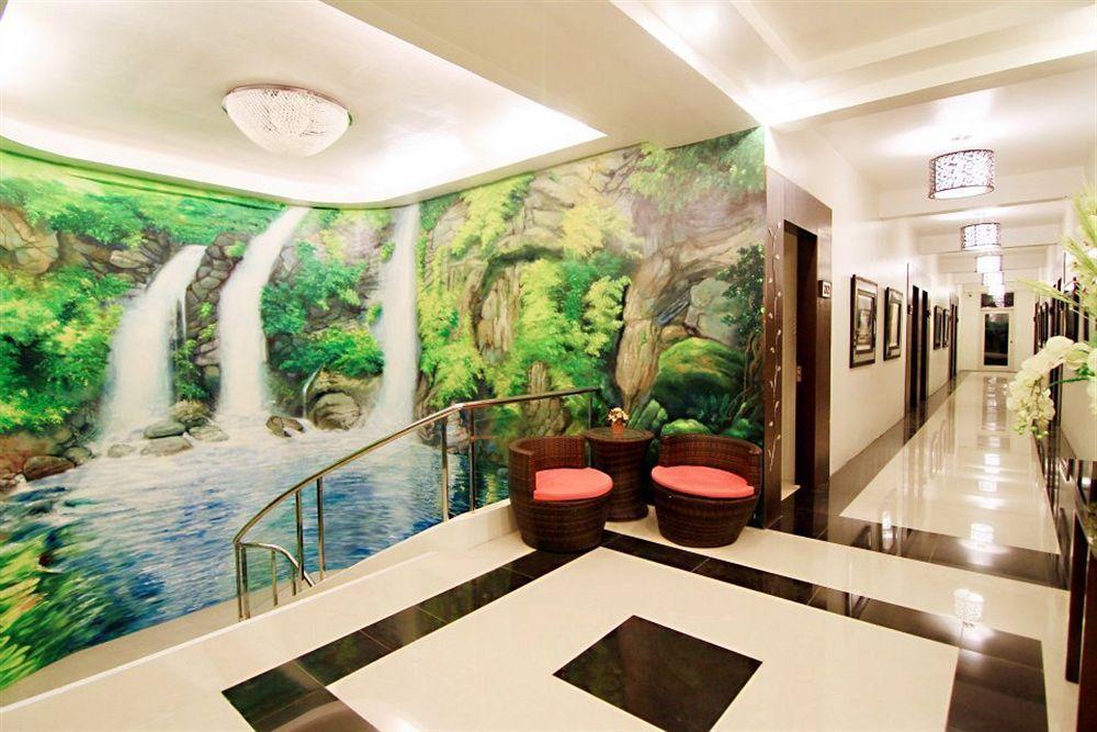 Urban Manor Hotel Roxas City Exterior photo